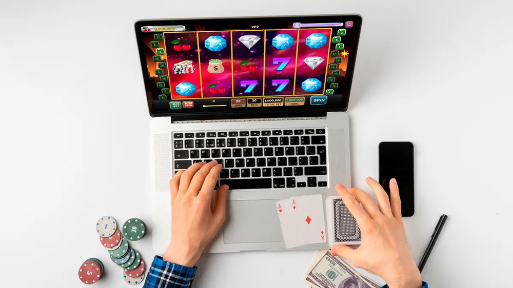 Types of bonuses at online casinos