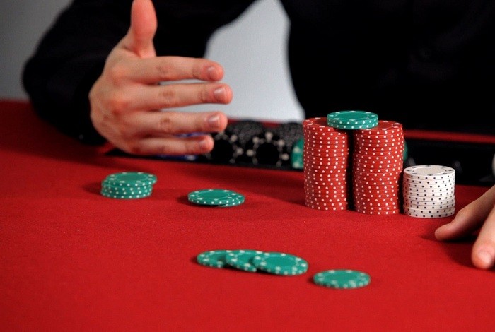 Wie man Over Bet im Poker verwendet